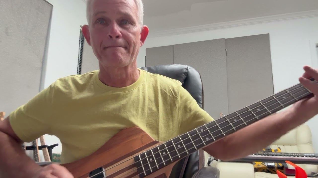 Writing a preset for one of these days by Pink Floyd for the Bass lots of cool effects