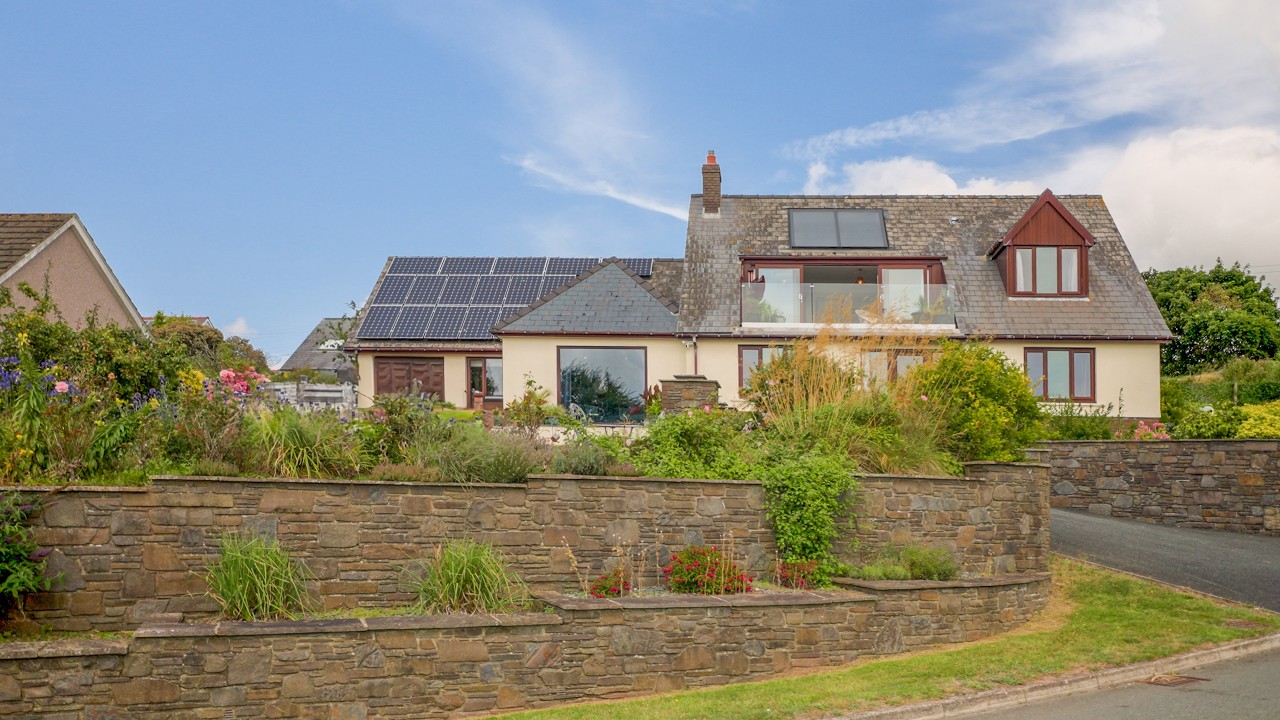Havenside, Freshwater East, Pembrokeshire - Family Home For Sale with Amazing Sea Views