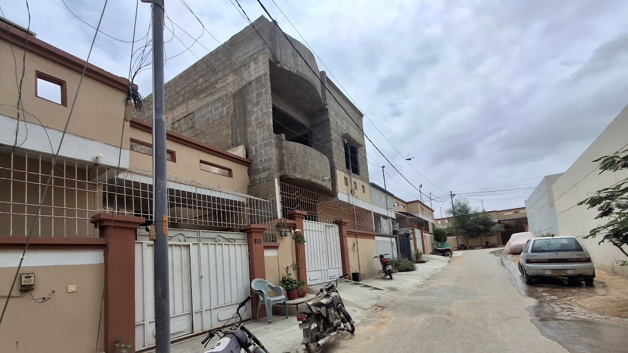 Ready to Move House for Sale | Abdullah Bungalows P4 Karachi | 120 Sq Yrd | Gas Water & Electricity