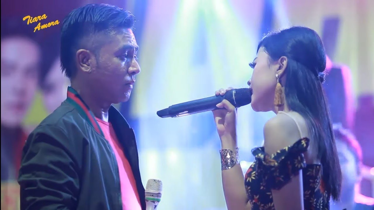Maafkanlah - Tiara Amora ft. Gerry Mahesa
