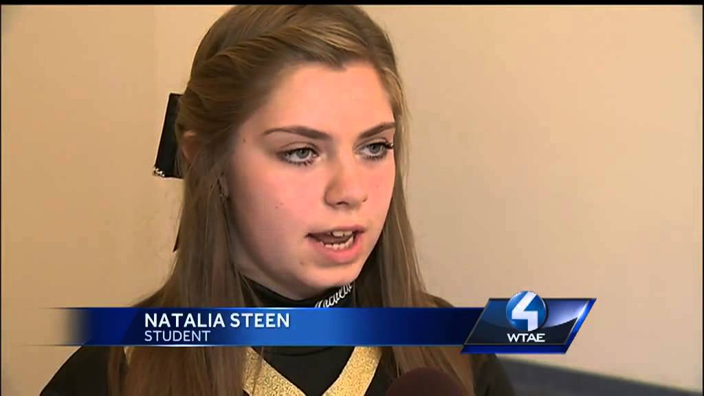 Slain cheerleader's story educates Gateway students