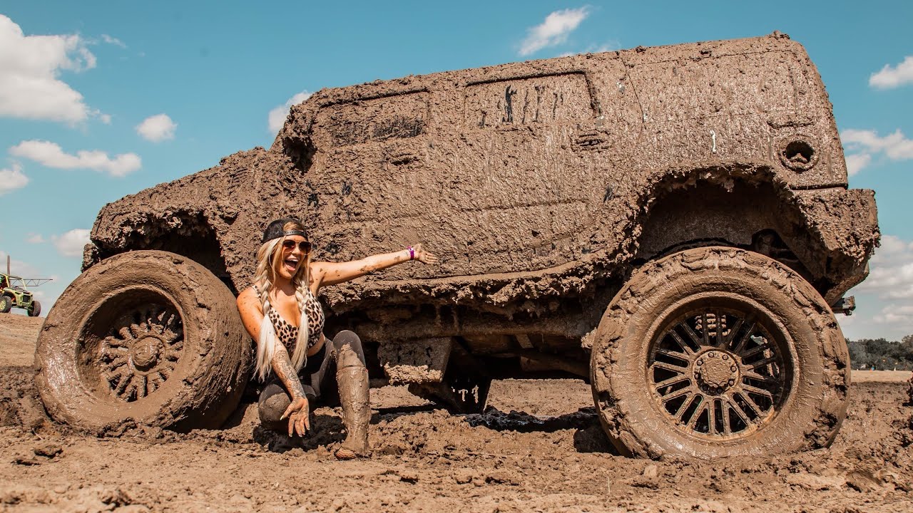 Lacey took another SEMA build mudding! At Rednecks with Paychecks Park in Texas