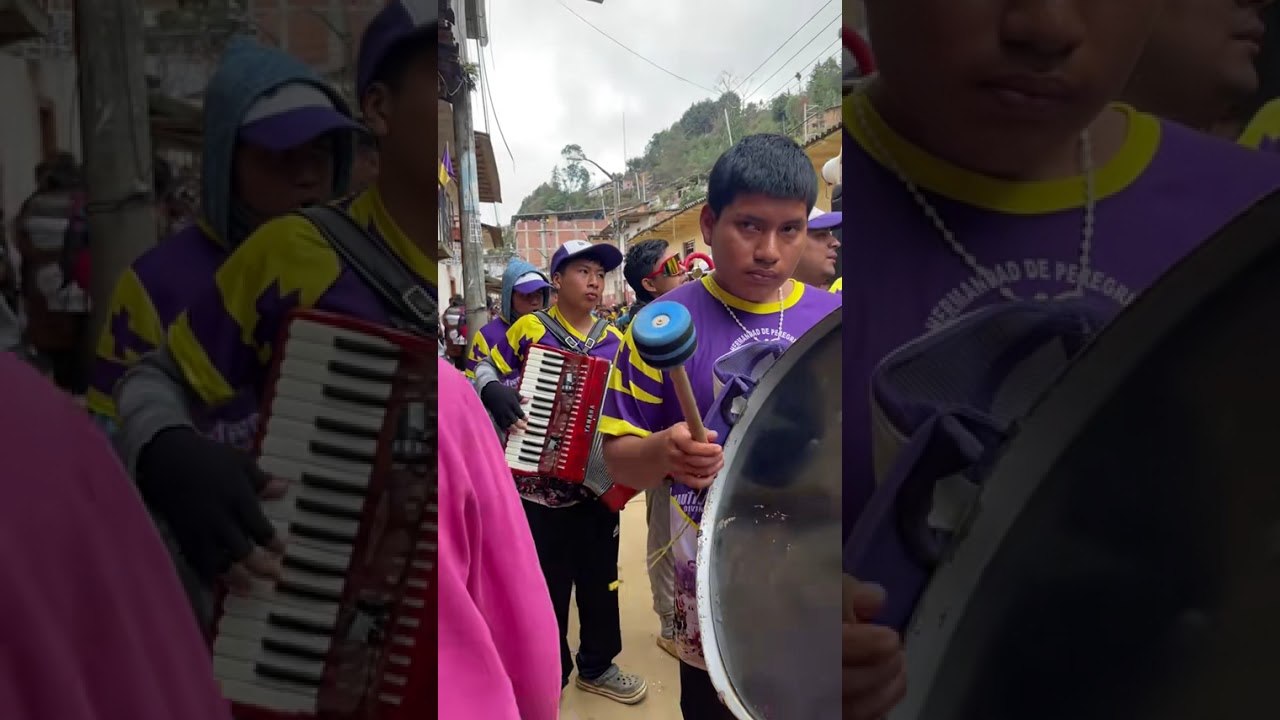Entrando Ayabaca hermandad cautivo rey divino chulucanas Ayabaca 2025