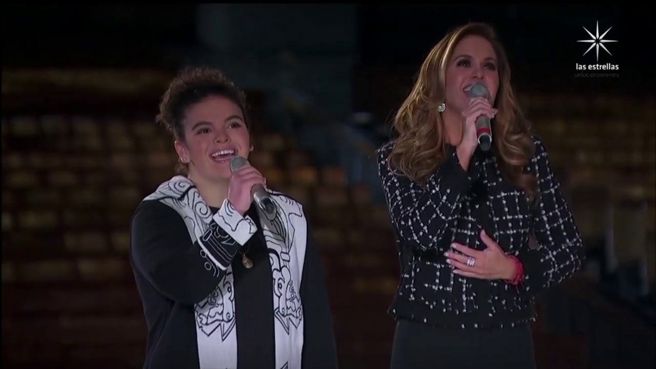LUCERO y LUCERO MIJARES cantan Gloria a ti a la Santísima Virgen de Guadalupe