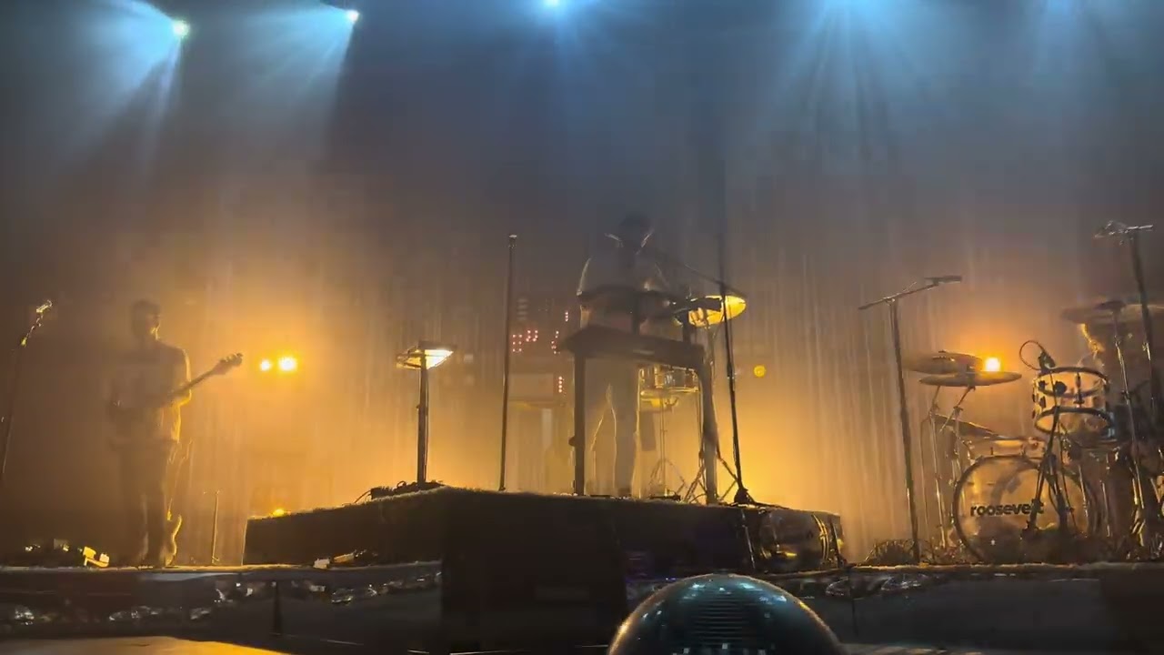 Roosevelt - Ordinary Love/Moving on - The Novo,LA 2023