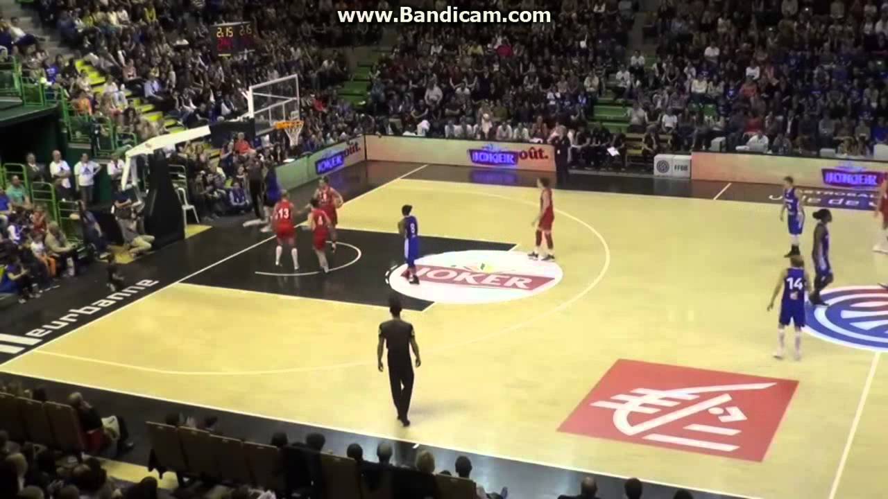 Milica Dabovic spasava mrtvu loptu na nesvakidasnji nacin!