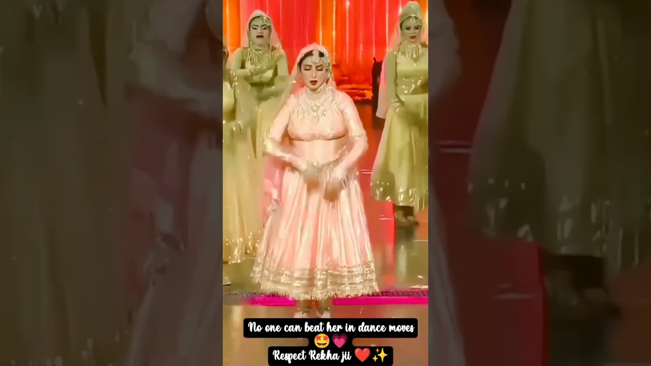 Respect Rekha jii dance moves 🤩💗|| Give red &hearts;️ in comment section 🙏❤️|| #viralvideo #trendingshorts