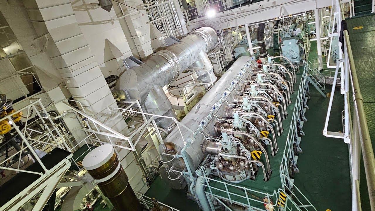 VLCC ENGINE ROOM TOUR