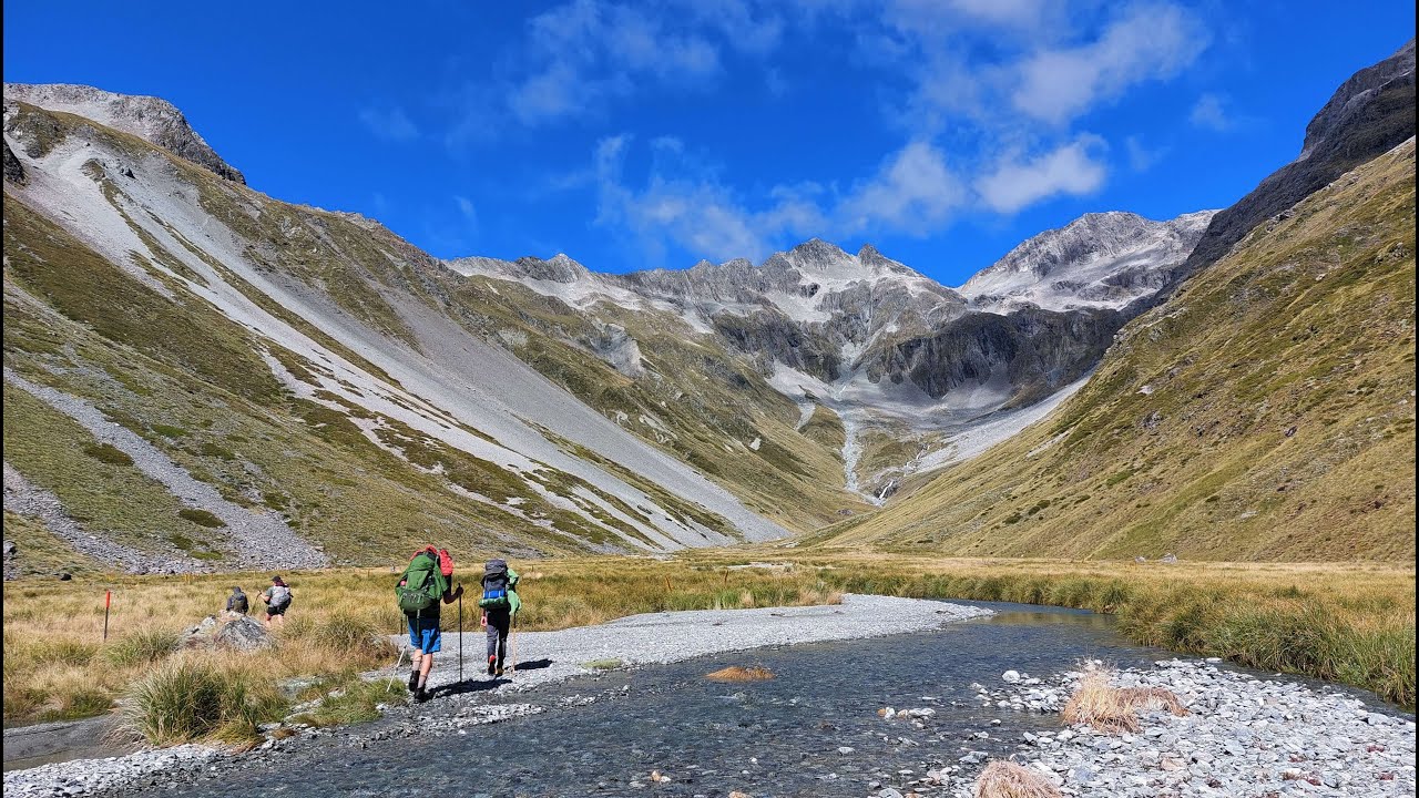 Te Araroa South Island - Hiking 1300km of New Zealand