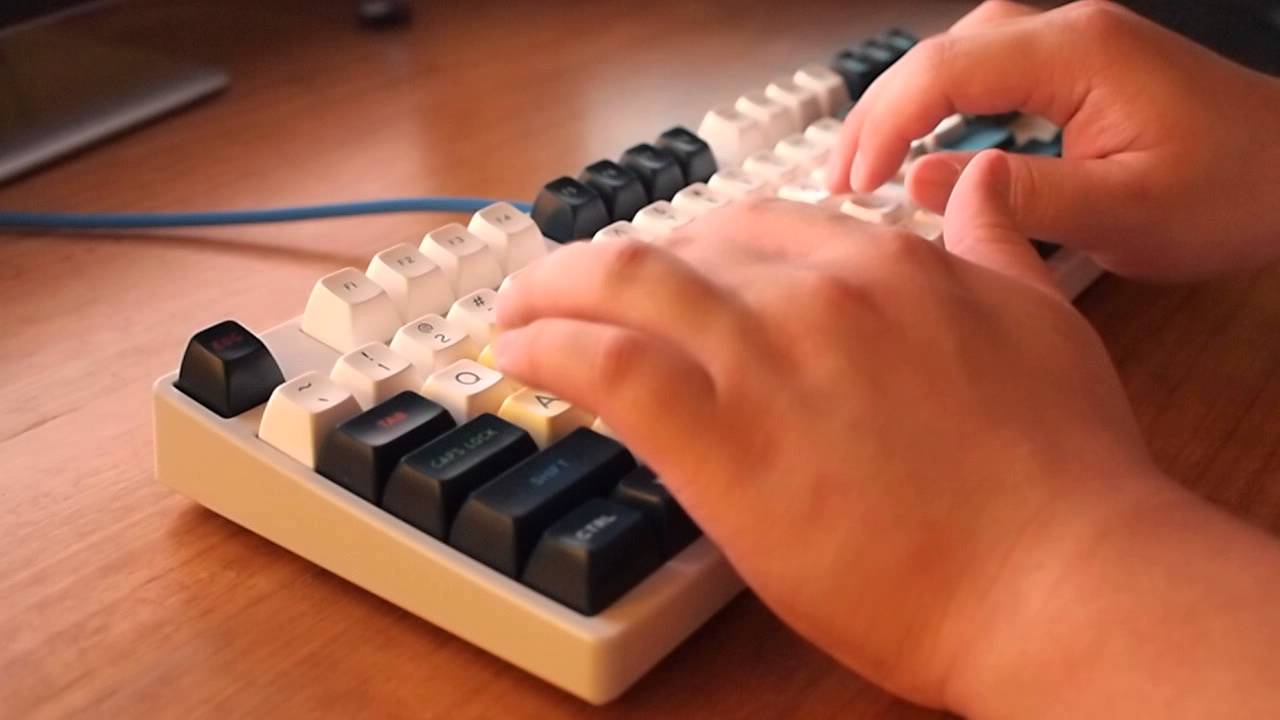 Filco MX Ergo Clear w/ Penumbra SA Keycaps