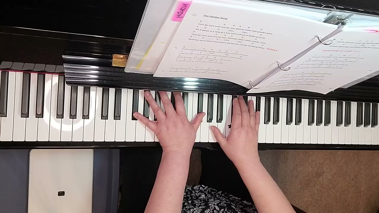 THE GARDEN SONG (Piano Accompaniment)