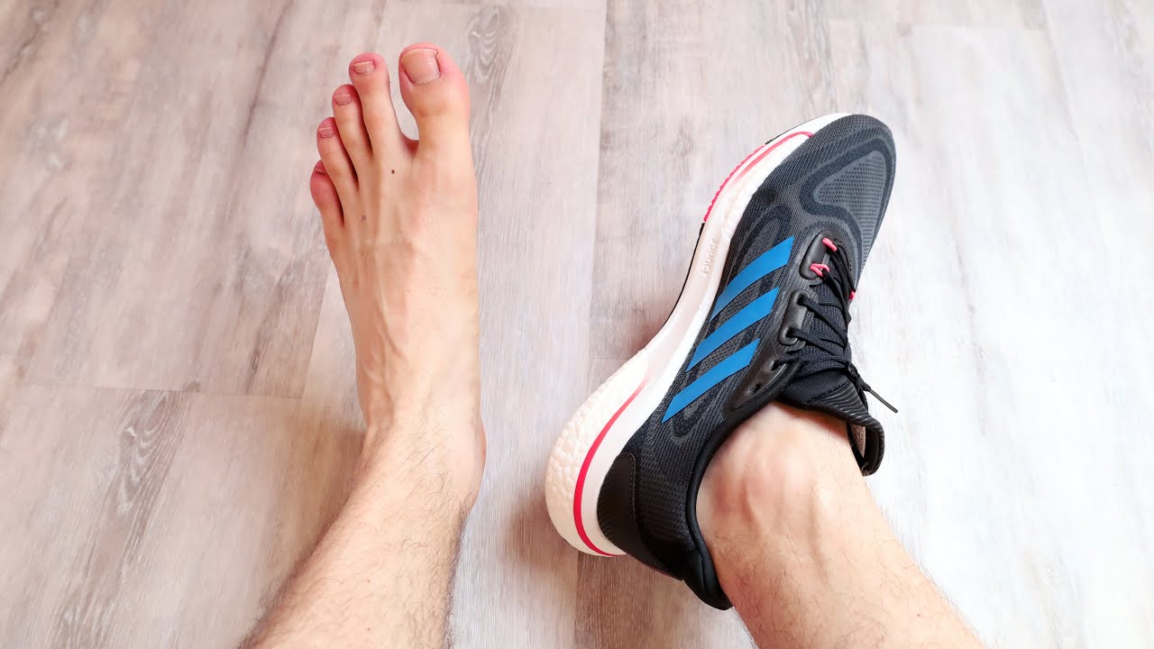 Adidas Supernova + M With Versus Without Socks Review