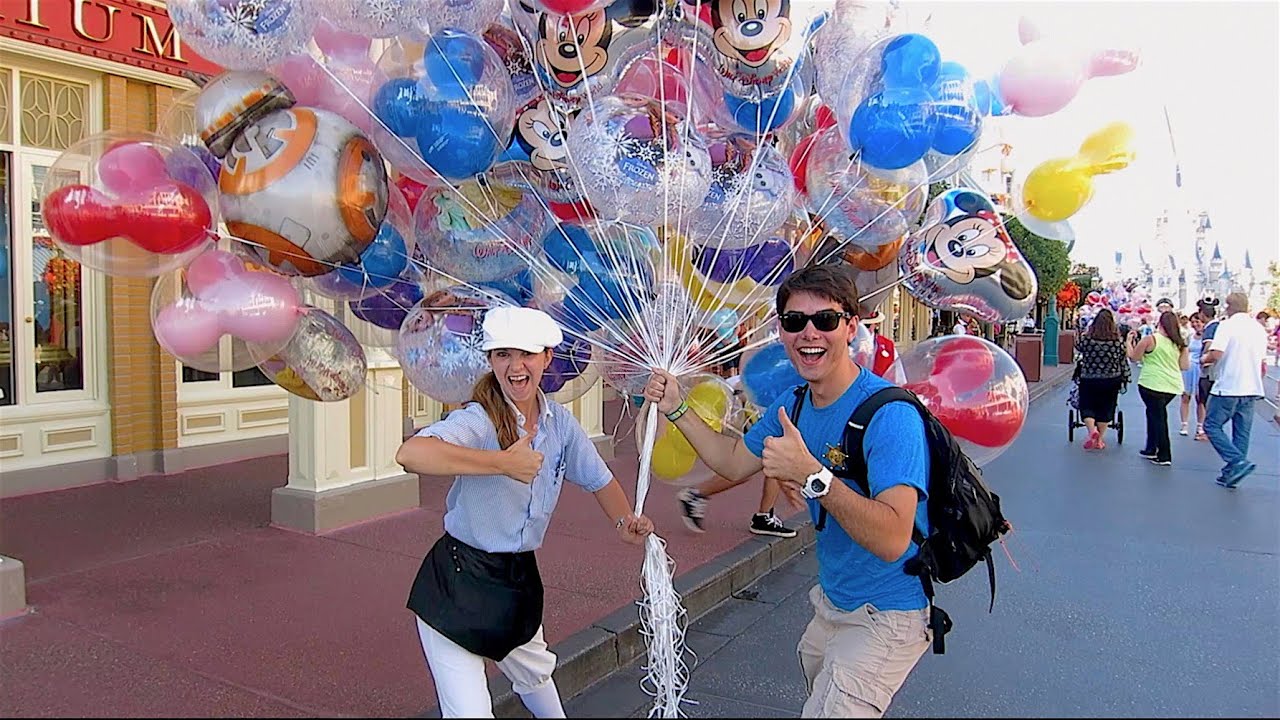 I LET GO OF THE BALLOONS..... at Magic Kingdom | DCP 2016
