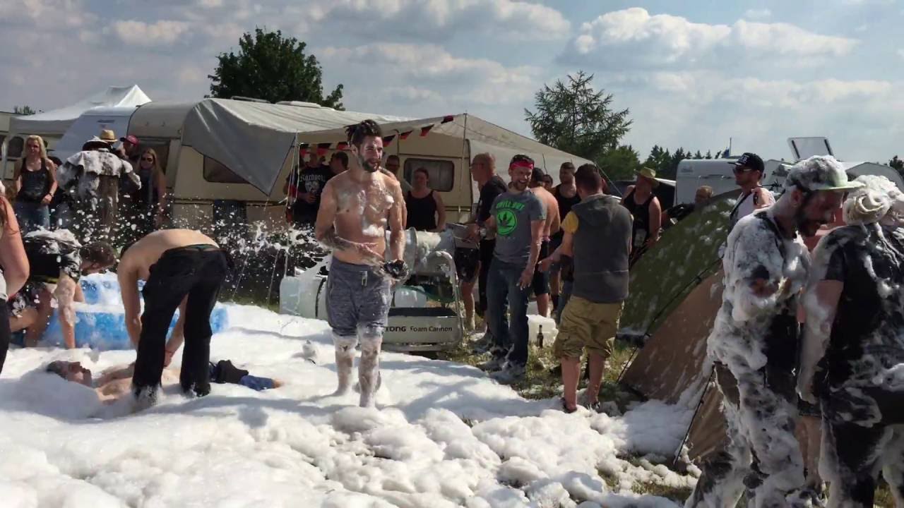 Schaumparty 1/2 Caravanplatz @ G.O.N.D. 2016