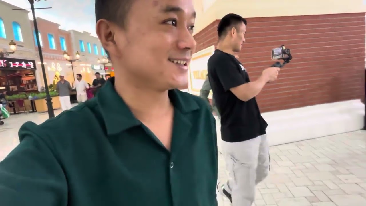 Villagio mall ghumdai Sathi haru sanga 
