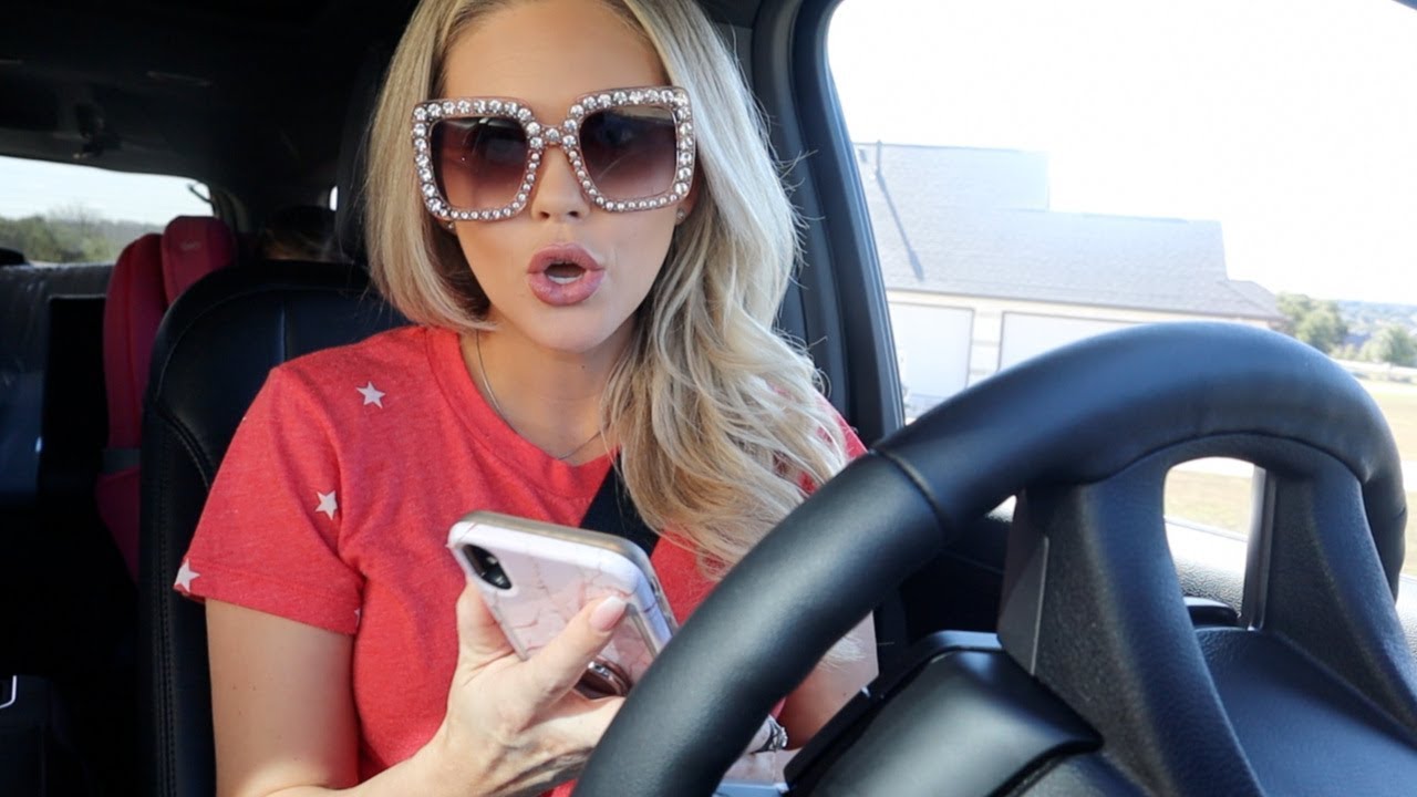 CATCHING YOU UP! The wait is over! | Moving Vlog #2 | Aaryn Williams