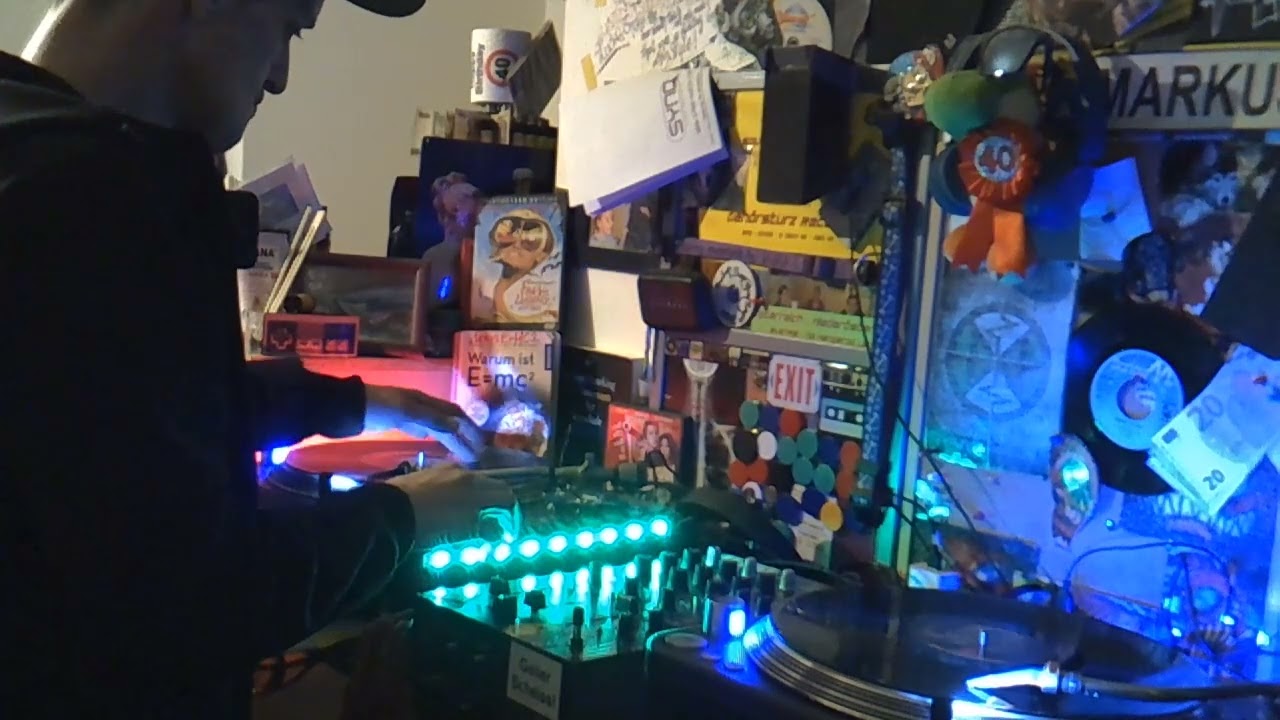 VINYL MIXING LIVE