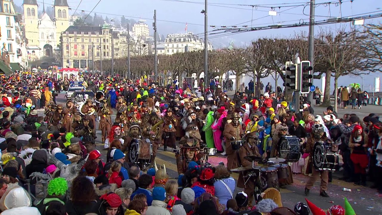 Luzerner Fasnacht 2015 - Fritschiumzug in voller Länge