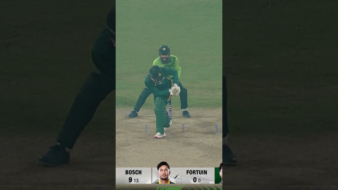 💥 Abrar Ahmed on fire! 🔙-to-🔙 wickets for the mystery spinner🔥#PAKvSA | #GreenPeYaqeen