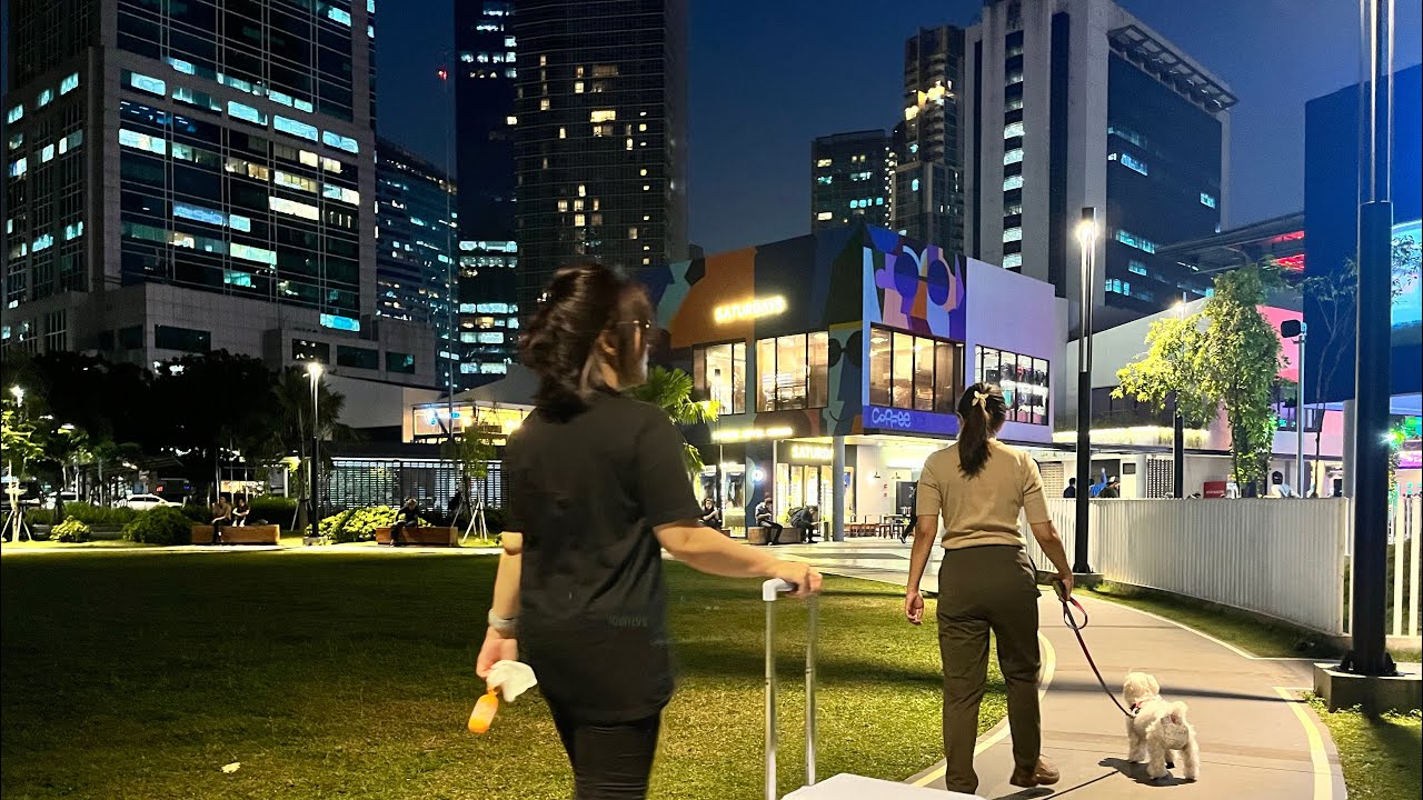 Nightlife Serenity at One Satrio South Jakarta: Cafe, Garden, and Mesmerizing City Lights