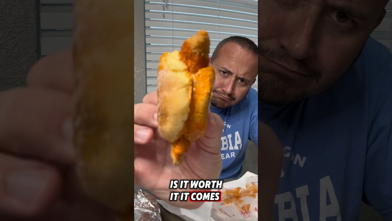 Arbys Buffalo slider #foodreview #eatingasmr #food #arbys #fastfood