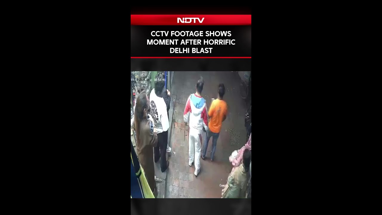 Red Fort News | CCTV Video Shows Panic And Chaos After Delhi Red Fort Blast