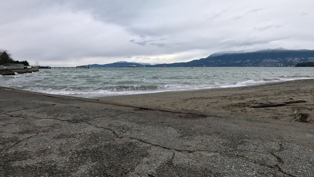 VANCOUVER CANADA'S KITS (KITSILANO) - ENGLISH BAY & NEIGHBORHOOD WALK & WALKING MOZART BGM
