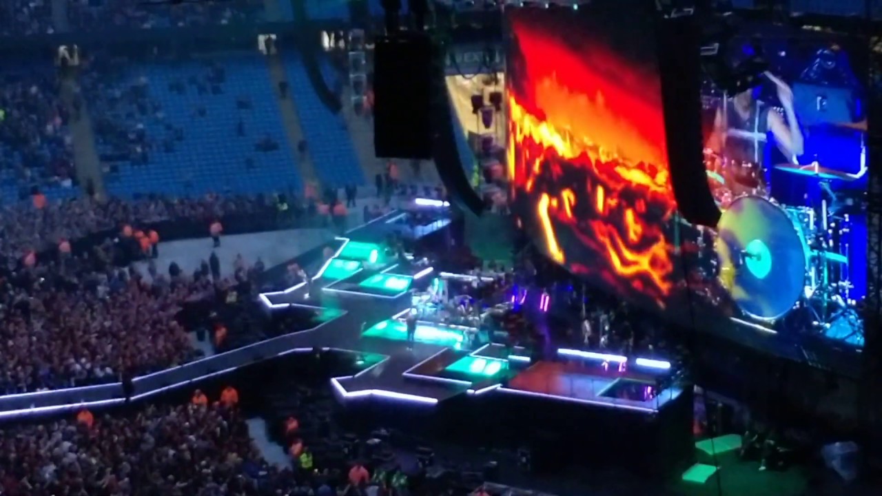 3 THIS IS MUSE IN MANCHESTER  YEAAA 5