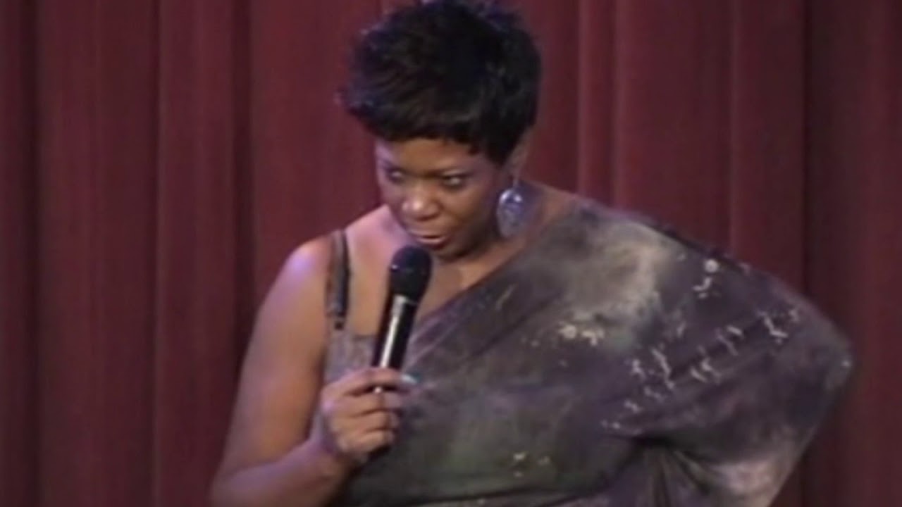 Barbara Carlyle - Short Set