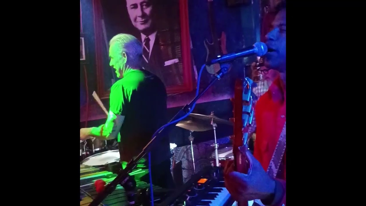 Hairy Apes BMX @ Papa's Blue Moon in St. Louis December 20, 2025