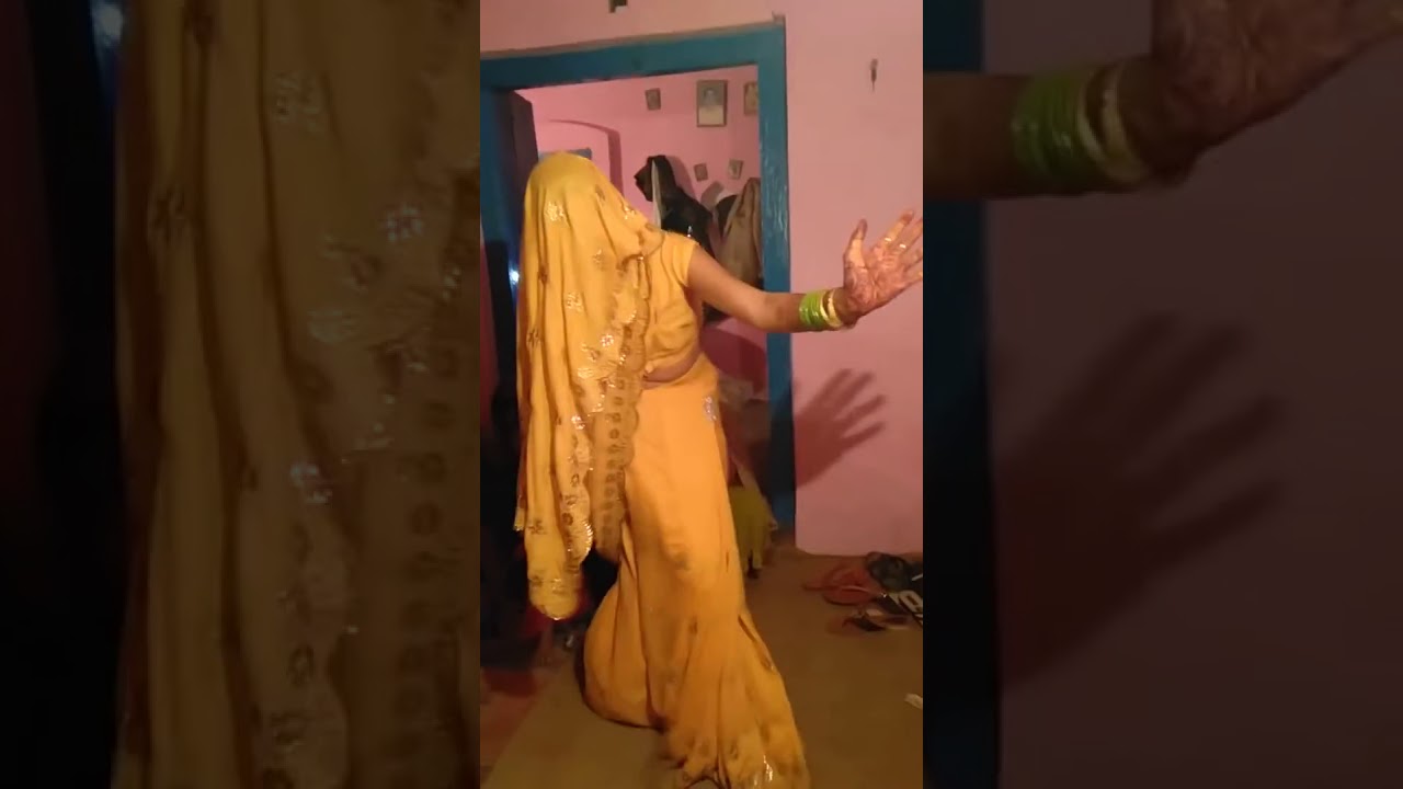 कदम कदम मोय भारी दर्शन - देहाती नाच गीत की धमाकेदार प्रस्तुति