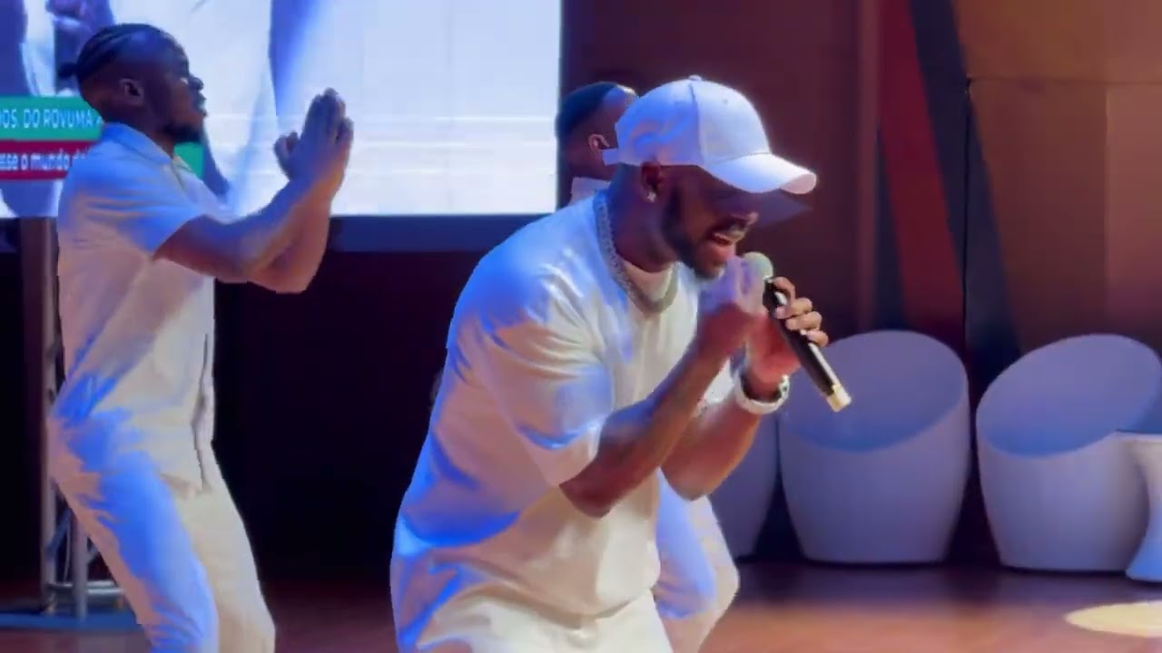 Mr. Bow - Perfomance in Mozambique Maputo City