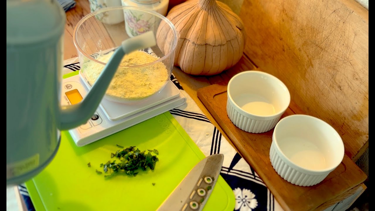 茹でずにできる「ポテサラ」作ってみた！DIYでは貼ってはがせる壁紙がいい感じでした