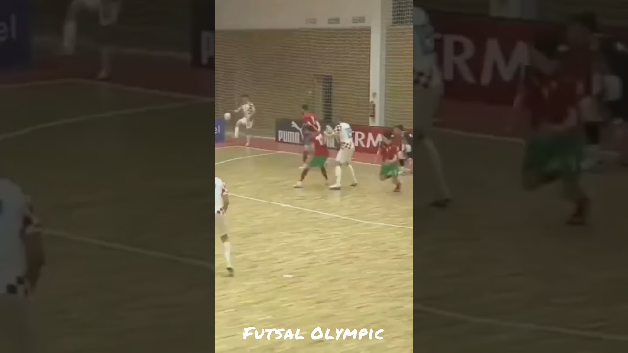🔥 🤯 GENIO #skills #futbol #lnfs #futsal #soccer #f&uacute;tbolsala #show #caneta #funny #goals