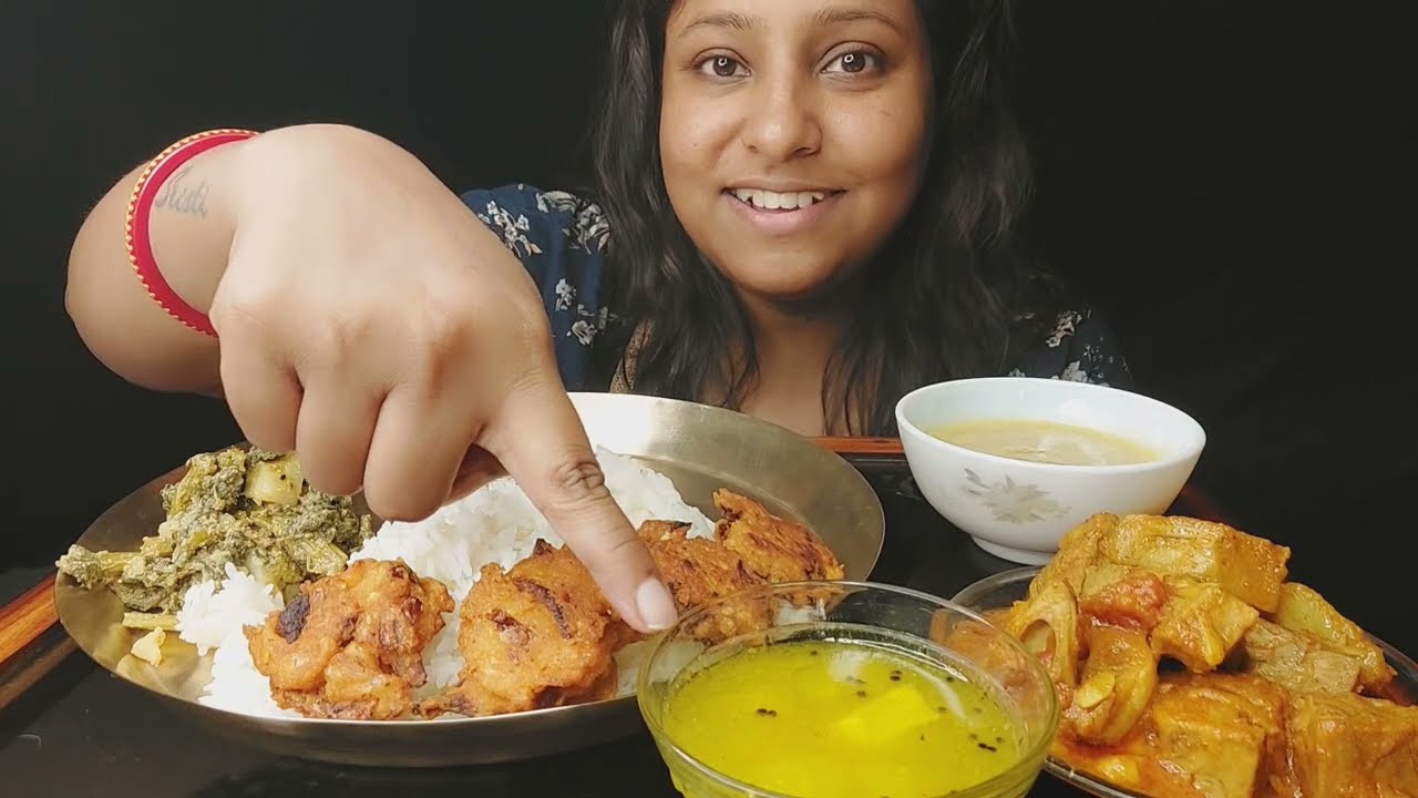 Eating Show - Rice, Echorer Kalia, Lau Saag Posto, Aamer Tok Chatni | Simple Lunch Menu Eating