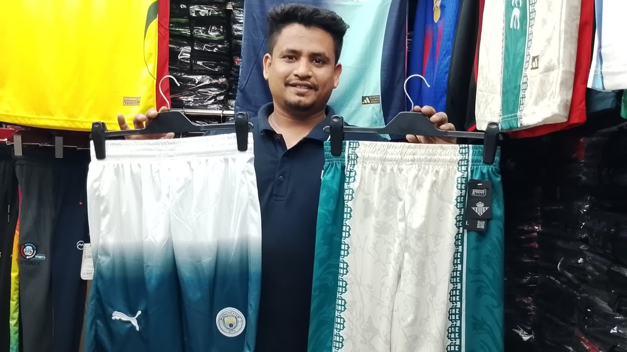 ক্লাব শর্ট প্যান্ট পাইকারি এবং খুচরা বিক্রয় করা হয়।