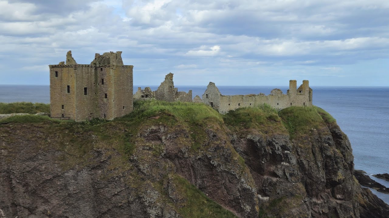 DJI Mini 3 Pro Drone Cinematic 4K - Dunnottar Castle (Scotland)