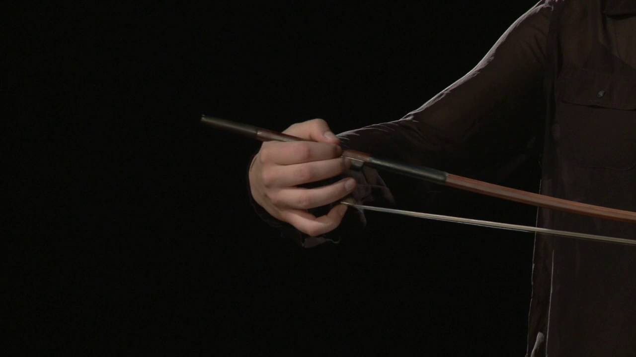 Figure 5.12 Forming the German Bow Hold