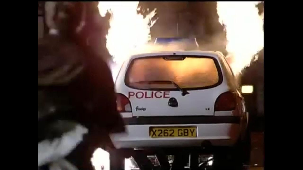 The Bill: Jeff Simpson Kills Derek Conway (28th March 2002)