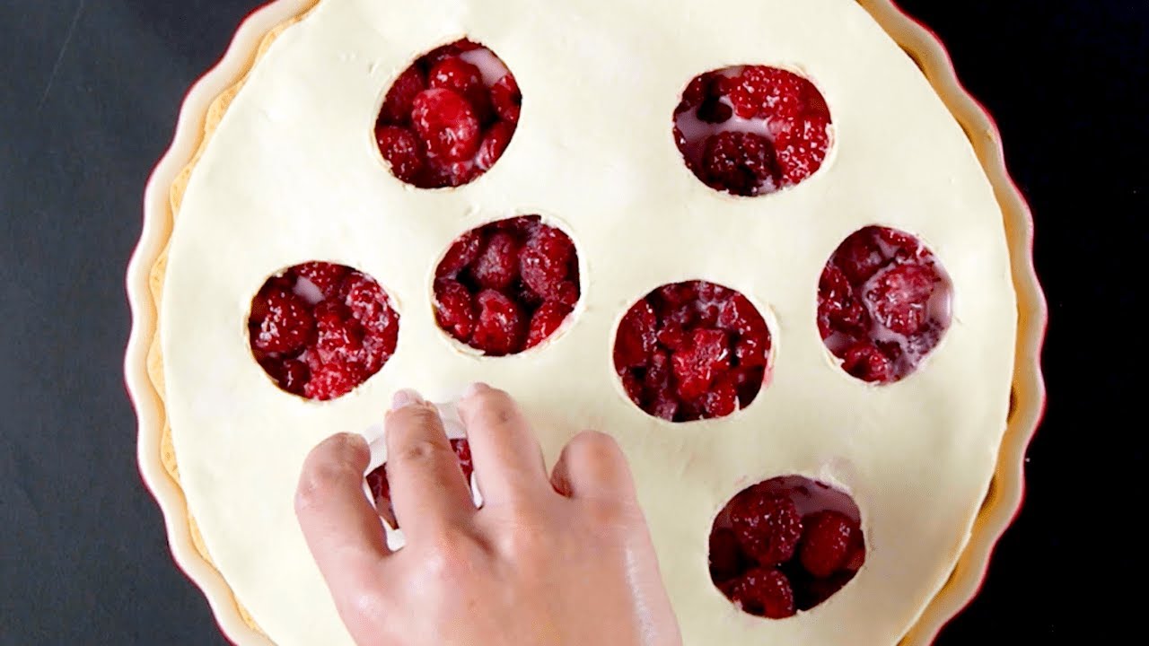 So schnell machst du mit Bl&auml;tterteig die 6 gruseligsten Halloween-Kuchen