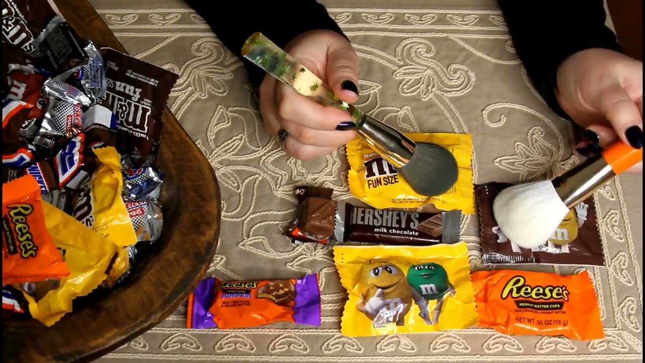 2025 Halloween Candy Crinkles!