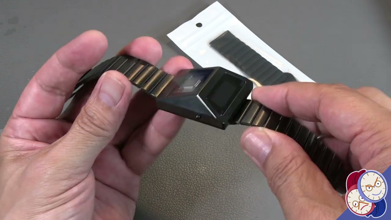 Benly Design's Cyberwatch is a fun, geeky watch!