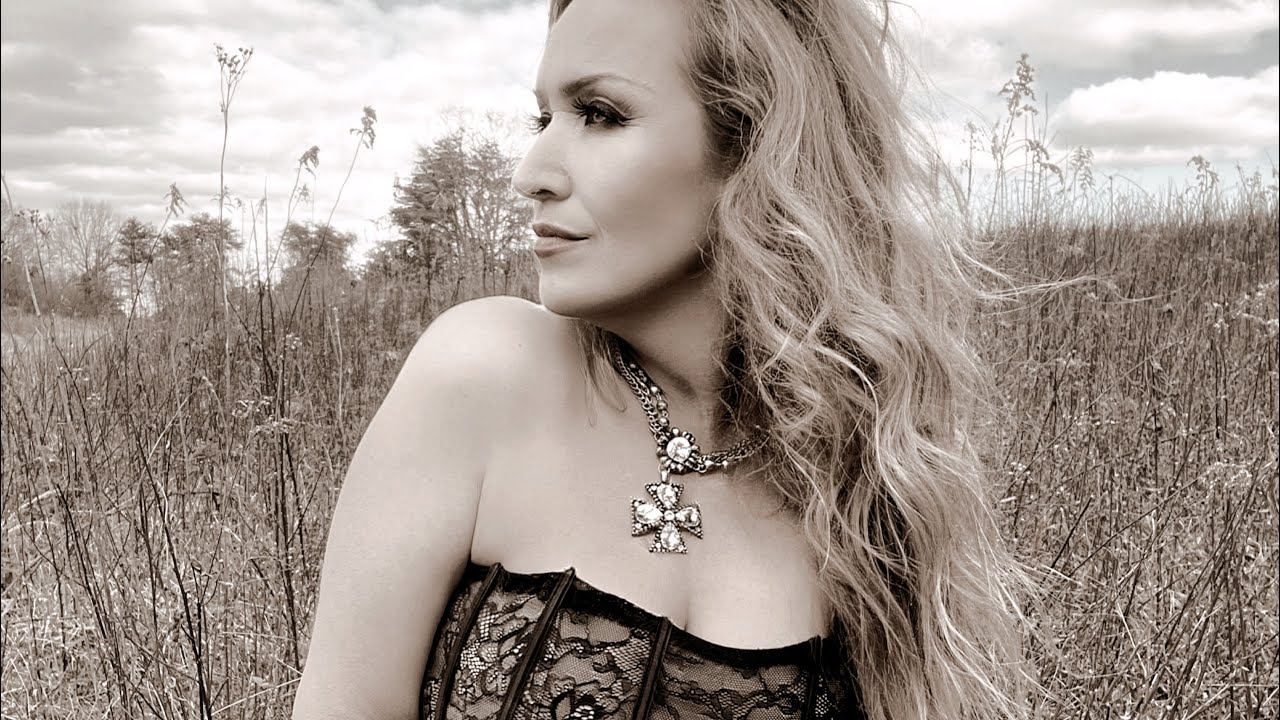 Lee Newton cover of Stuck On You. I&rsquo;m so excited that &ldquo;Stuck On You&rdquo; Lionel Ritchie