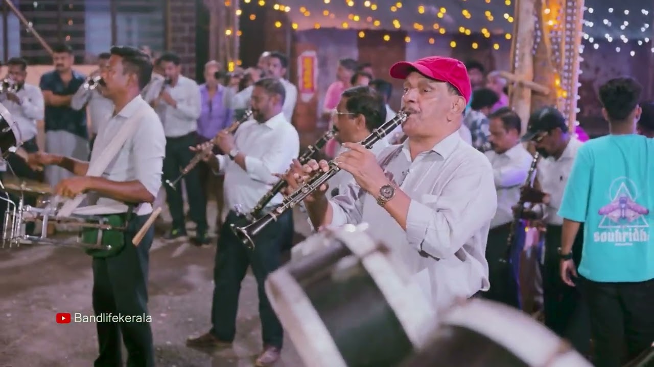 രാഗദീപവും കൈരളിയും ഒന്നിച്ചു വായിച്ച ഒരു അടിപൊളി ഭക്തിഗാനം