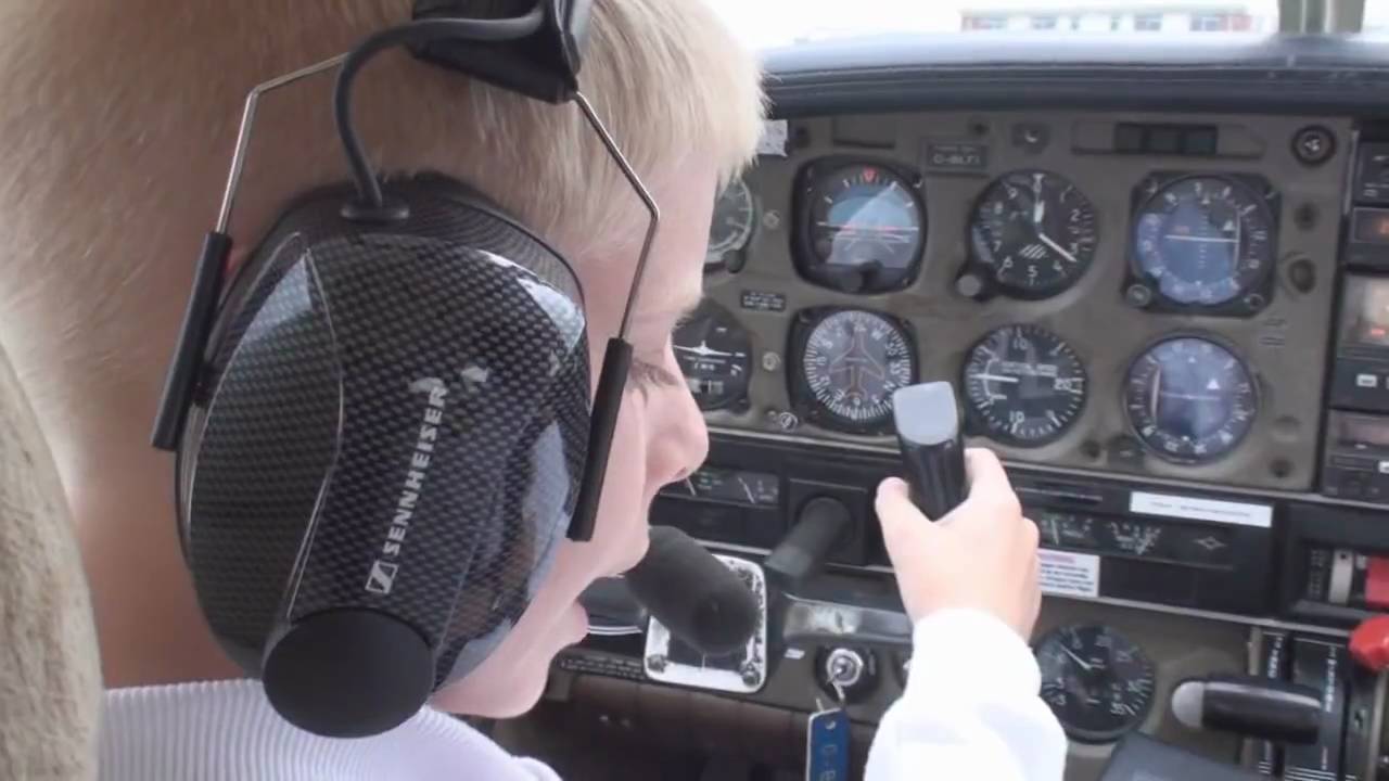 Ultimate 13th Birthday 1st flying lesson Cranfield EGTC Piper PA28 Archer part 1