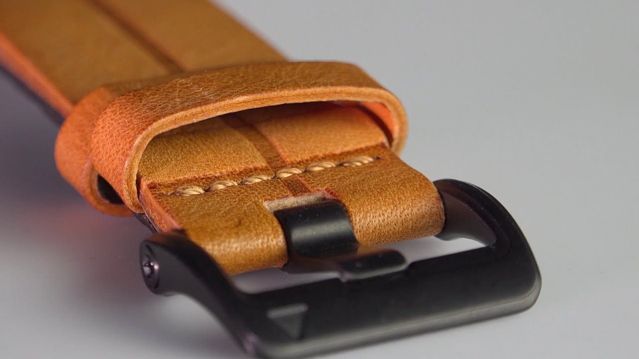 Déballage du bracelet Garmin QuickFit en Cuir Marron
