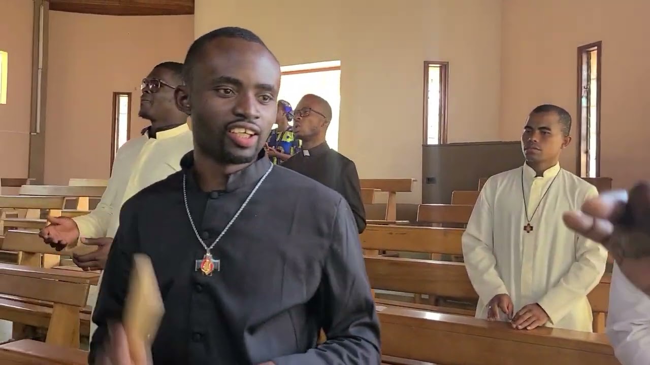 ngongo bod ese .Magnificat en Ewondo(Cameroun) theologat Poullart des Places