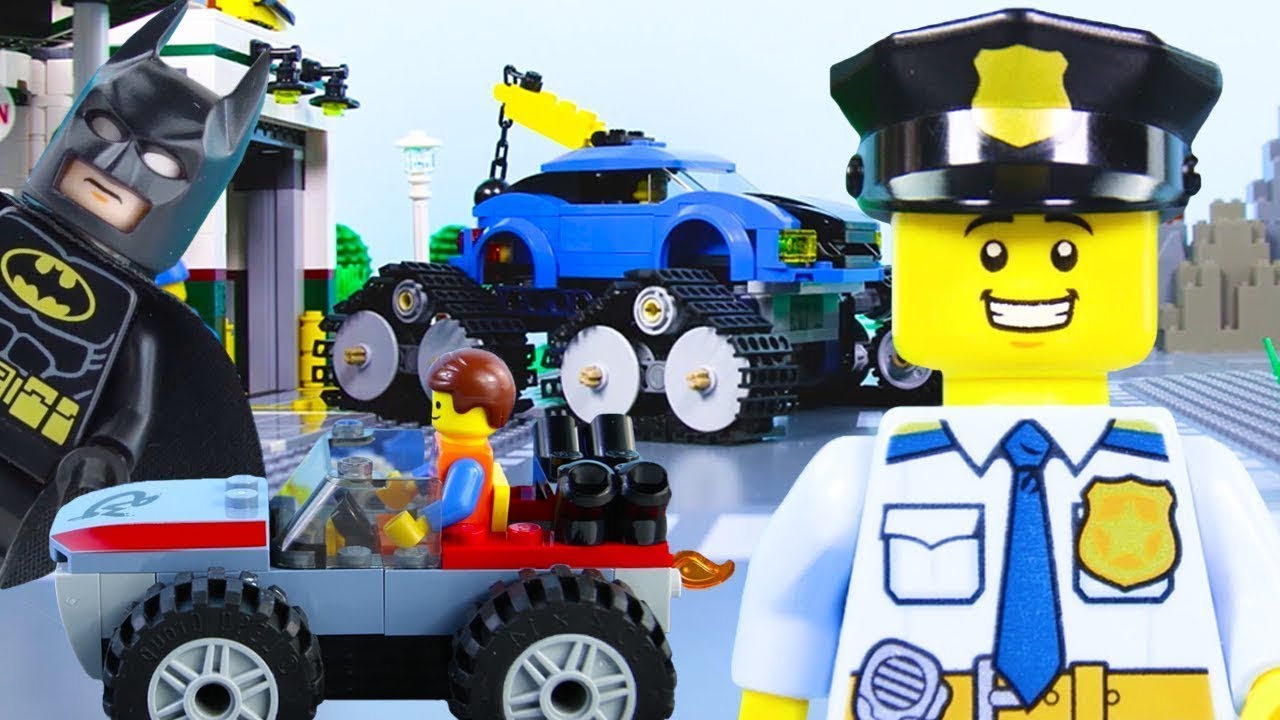 LEGO City Vehicles Stopmotion, Experimental Batman, Police Cars | Billy Bricks | Wildbrain Superhero