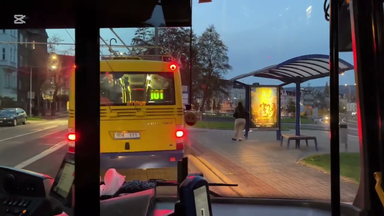 [MD TEPLICE] Středeční večer s parciálním vozem ŠKODA 30TR Ev.č.117 na lince 102. (29.10.2025)