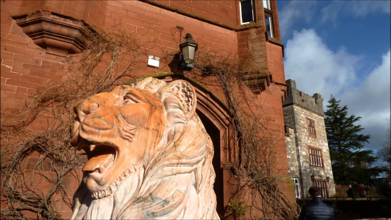 Ruthin Castle (Hotel) & Town